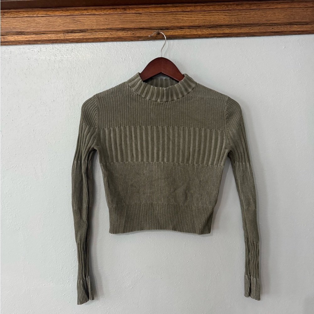 Abercrombie & Fitch Olive Green Ribbed Crop Top